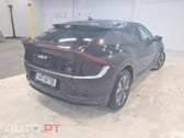 Kia EV6 77.4 kWh Earth