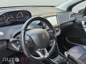 Peugeot 2008 1.2 VTi Allure