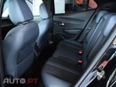 Peugeot 2008 1.5 BlueHDi Allure EAT8