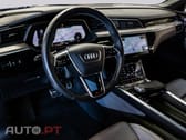 Audi Q8 E-Tron I.V.A DEDUTÍVEL  S LINE