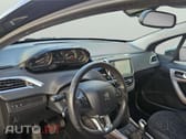 Peugeot 2008 1.2 PureTech Shine Style
