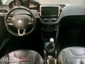 Peugeot 2008 PureTech 130 Allure
