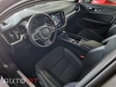 Volvo V60 2.0 T4 Momentum Plus
