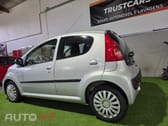 Peugeot 107 1.0 Trendy 2 Tronic