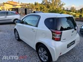 Toyota iQ 1.0 VVT-I