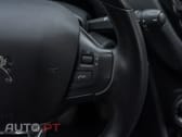 Peugeot 208 1.2 PureTech Signature