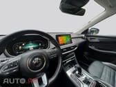 MG EHS PHEV Hybrid Luxury