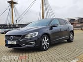 Volvo V60 D6 Plug-In-Hybrid AWD Geartronic Pure Limited