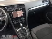 Volkswagen Golf 1.5 eTSI R-Line DSG