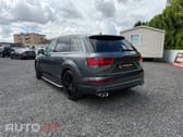 Audi Q7 3.0 TDI quattro tiptronic 7L