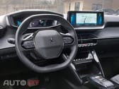 Peugeot E-2008 50 kWh Allure Pack