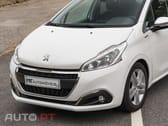 Peugeot 208 1.2 PureTech Signature