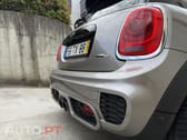 MINI Cooper John Cooper Works Auto Desportiva