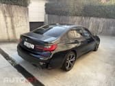 BMW 330 e Pack Desportivo M Pro Auto