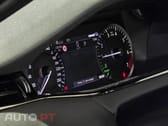 Land Rover Evoque P300e R-Dynamic