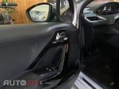 Peugeot 208 1.2 VTi SE Style