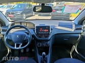 Peugeot 208 1.2 PureTech Signature