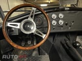 AC Cobra V8