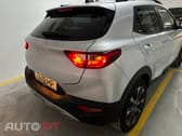 Kia Stonic 1.0 T-GDI 7DCT Drive
