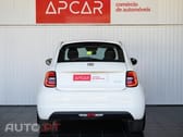 Fiat 500e Action