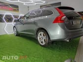Volvo V60 2.0 D2 R-Design Momentum