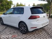 Volkswagen Golf 1.5 eTSI R-Line DSG