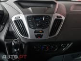 Ford Transit Custom Adaptada p/ 3 cadeiras de rodas