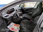 Peugeot 208 1.2 PureTech Signature