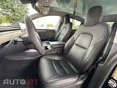 Tesla Model Y Long Range Tração Integral