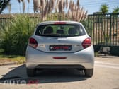 Peugeot 208 1.2 PureTech Signature