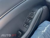 Ford Mustang Mach-E Alargada