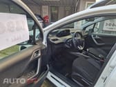 Peugeot 2008 1.2 Style Nacional  1Dono