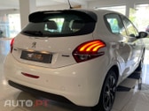 Peugeot 208 BlueHDi Style