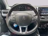 Peugeot 2008 1.2 e-VTi Style
