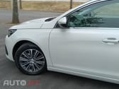 Peugeot 308 1.2 PureTech Allure EAT8
