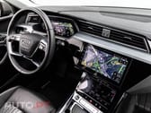 Audi Q8 E-Tron 55 S LINE BLACK 