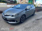 Toyota Auris 1.8 HSD Comfort +P.Techno+P.Sport