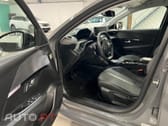 Peugeot 208 1.2 Hybrid Allure e-DCS6
