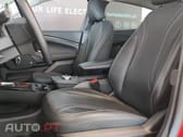 Ford Mustang Mach-E 75.7 kWh Base