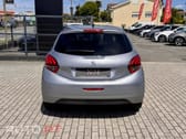 Peugeot 208 1.2 PureTech Signature