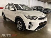 Kia Stonic 1.2 by FILA