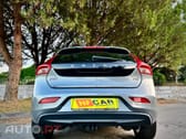 Volvo V40 D2