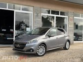 Peugeot 208 1.2 PureTech Signature