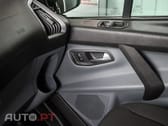 Ford Transit Custom Adaptada p/ 3 cadeiras de rodas