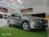 Volvo V60 2.0 D2 R-Design Momentum