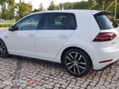Volkswagen Golf 1.5 eTSI R-Line DSG