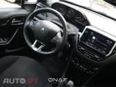Peugeot 208 1.2 PureTech Signature