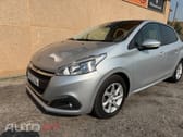Peugeot 208 1.2 PureTech Signature