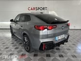 BMW iX2 eDrive20 Pack Desportivo M