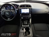 Jaguar XE 2.0 D Portfolio Aut.